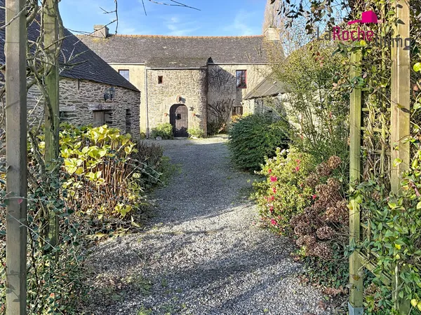 Ensemble Immobilier en pierre 