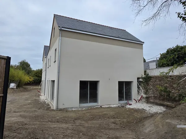 MAISON NEUVE A FINIR 