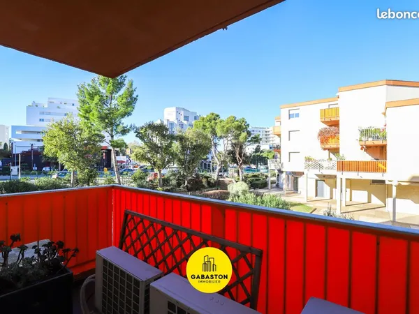 Local 89 m² Marseille 8ème 