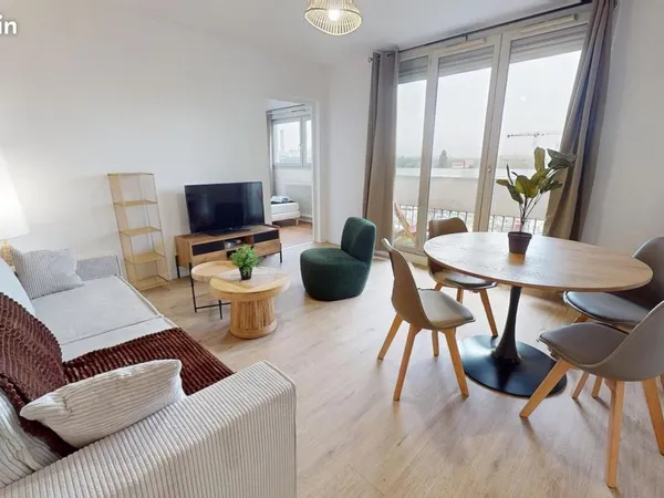 Chambre 4 pièces 80 m² 