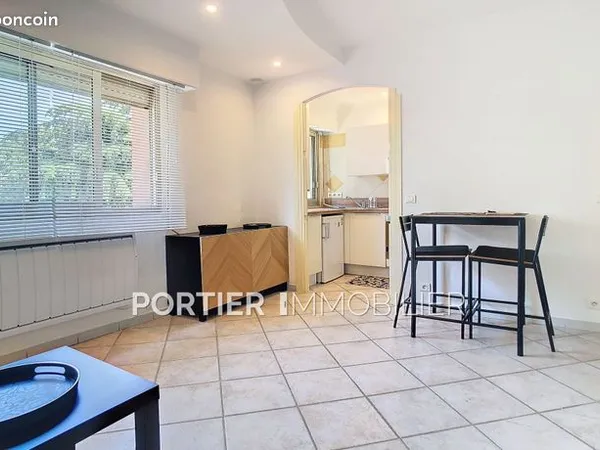 Appartement 1 pièce 21 m² 