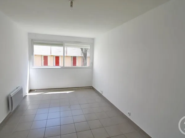 Studio 1 pièce 19 m² 