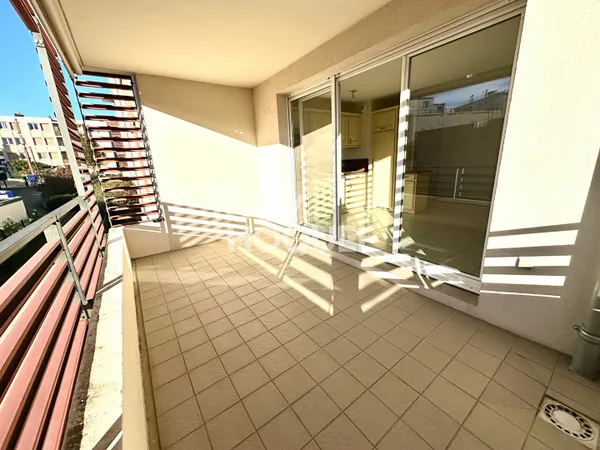Clermont-Ferrand T3 de 64,69 m² - Garage et terrasse 