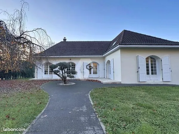 Maison 8 pièces 184 m² 