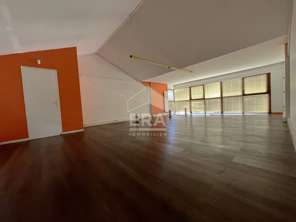Appartement Saint Etienne Du Rouvray 8 pièces 238 m2 