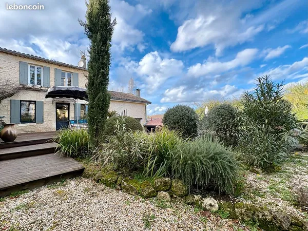 Maison 6 pièces 157 m² 