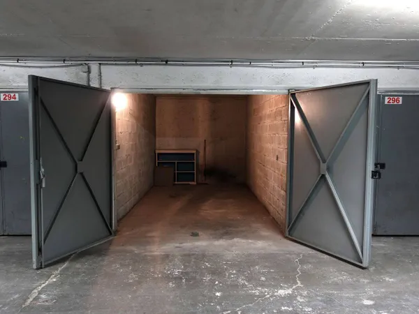 Parking 13 m² 