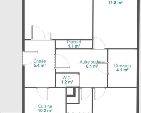 Appartement 4 pièces traversant avec balcon, parking et cave - Proche future gare Six Routes (L16 & 