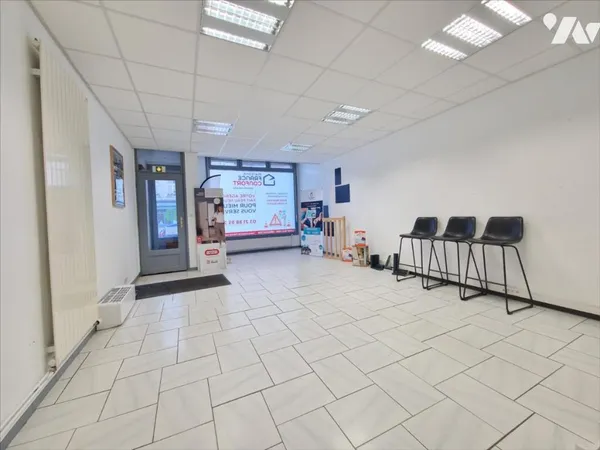 Local d'activités 225 m² 