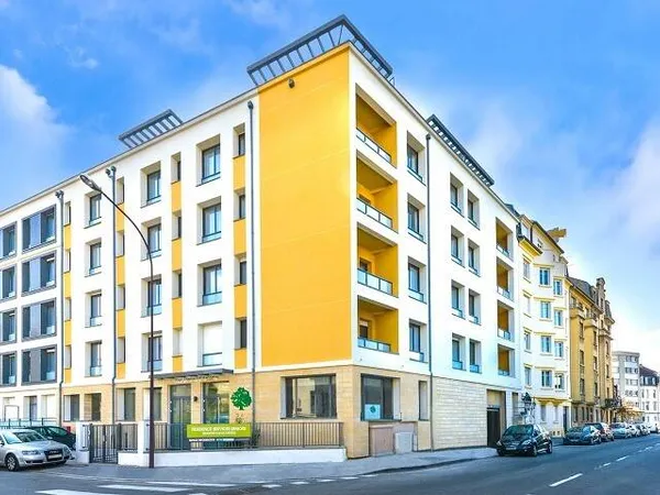 Studio 1 pièce 32 m² 