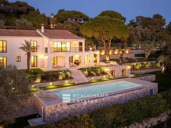 Villa contemporaine 5 chambres avec vue mer - Le Cannet 