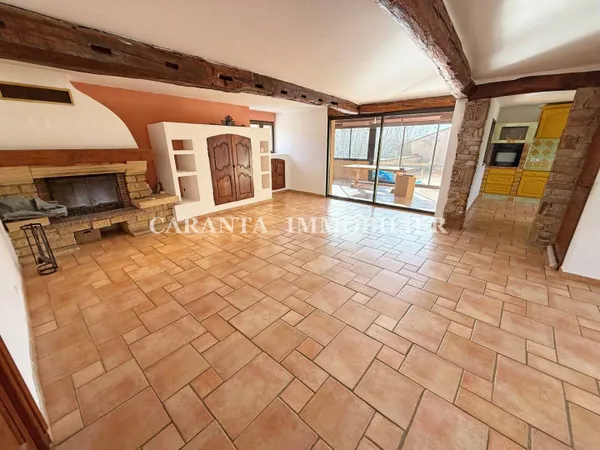 Appartement 4 pièces 145 m² 
