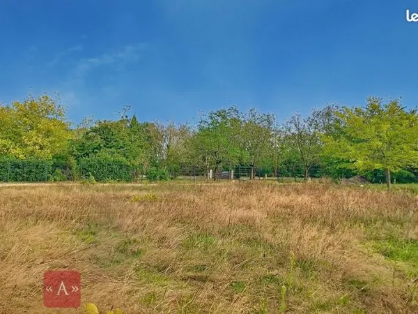 Terrain 700 m² BESSIERES