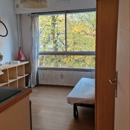 Studio meublé 