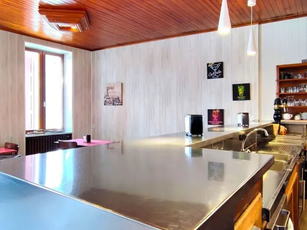 Maison de village 9 pièces 360 m² 