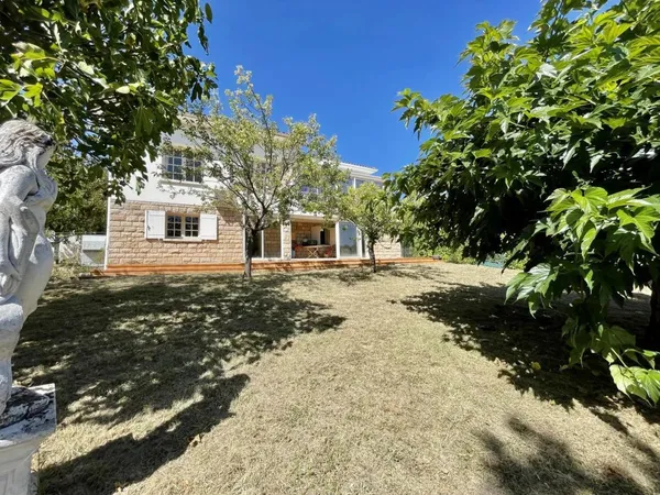Maison sur les hauteurs de Villeneuve sur lot 