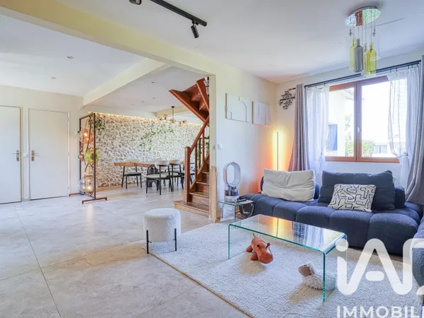 Maison 5 pièces 210 m² 