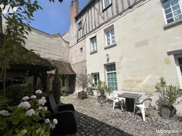 Maison 9 pièces 196 m² 