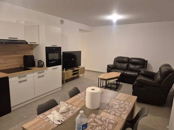 Appartement 1 pièce 86 m² 