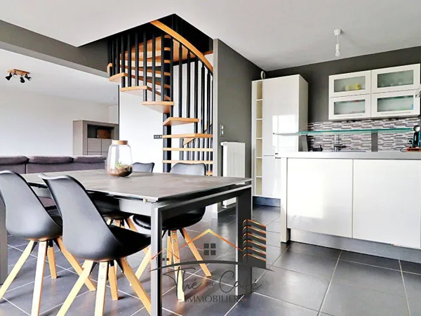 Duplex 4 pièces 87 m² 