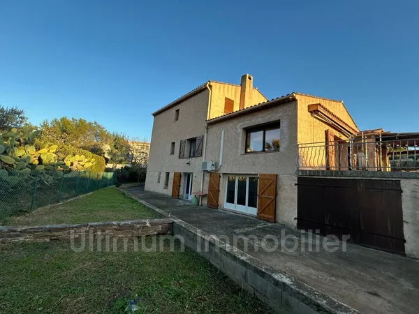 Villa 8 pièces 180 m² 