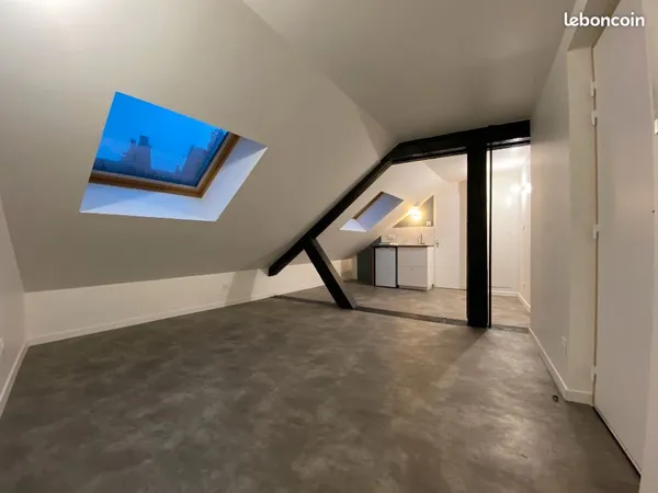 Studio 1 pièce 16 m² 
