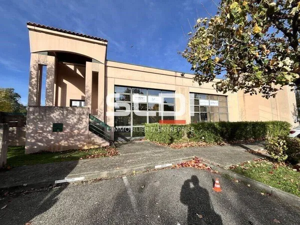 Bureaux 364 m² 