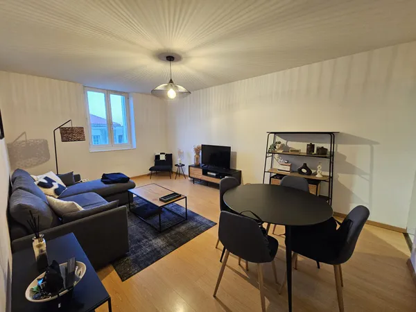 Poitiers CORDELIERS, Appartement T2, 48 m2 avec parking et a 