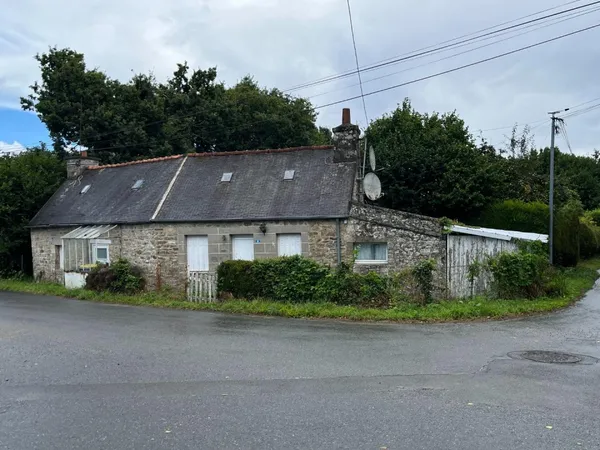 Maison en pierres sous ardoises 
