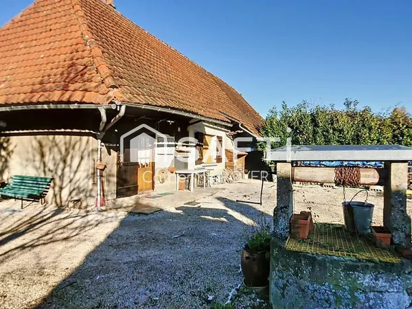Maison à conforter, T3, sur 6178 m² de terrain clos 