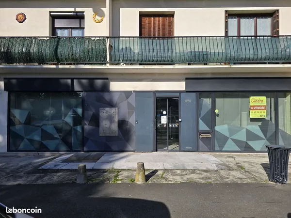Local 12 m² Pontault-Combault 