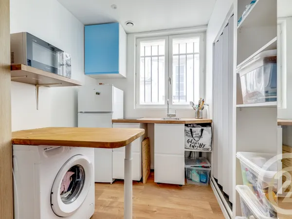 Studio 1 pièce 12 m² 