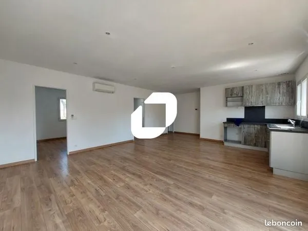 Bureau 65 m² 