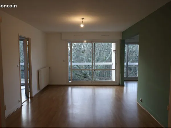 Location appartement parfait état -79m2 - Rennes 