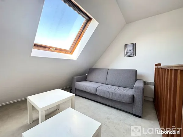 Studio 1 pièce 15 m² 