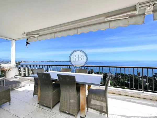 Appartement 4 pièces 124 m² 