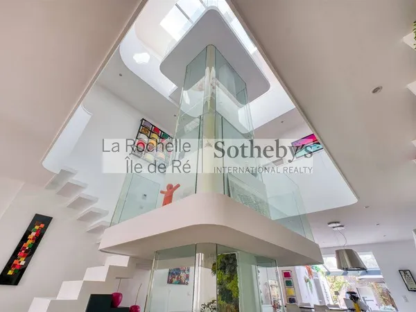 Maison 6 pièces 180 m² 