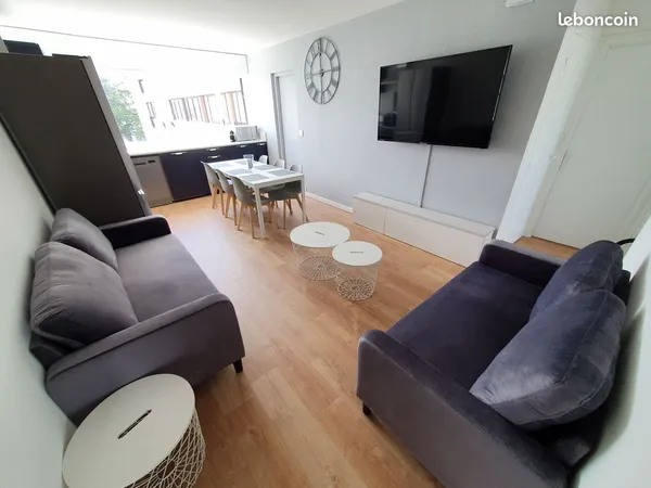 Chambre dans colocation meublée (charges comprises) 