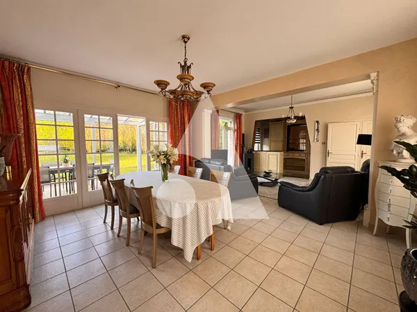 Maison 8 pièces 134 m² 