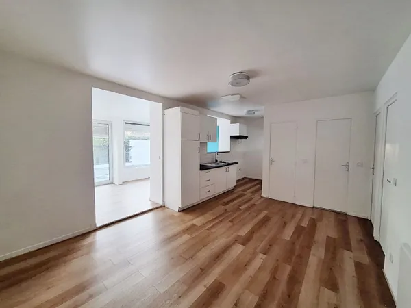 NANGIS PROCHE GARE, APPARTEMENT 4 PIECES 1ER ETAGE, 2 CHAMBRES, SEJOUR, CUISINE-SALLE A MANGER, 