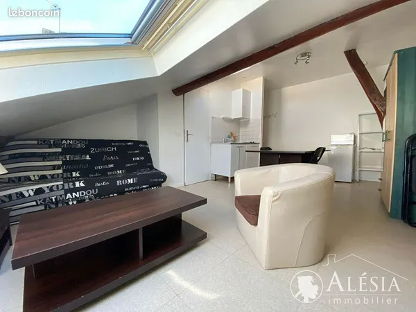 Studio 1 pièce 16 m² 