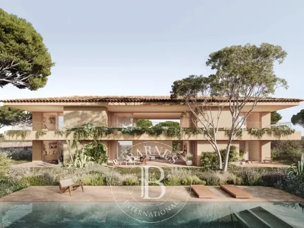 SAINT TROPEZ - LUXUEUX APPARTEMENT AVEC 4 CHAMBRES ET TERRASSE 