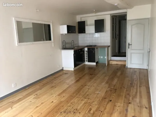 Studio 1 pièce 29 m² 