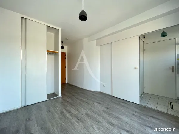 Appartement 1 pièce 17 m² 