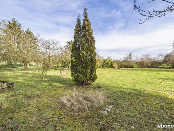 Terrain 764 m² Courlandon 