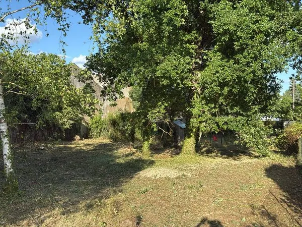 Terrain 640 m² 
