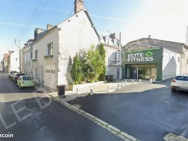Boutique 600 m² 