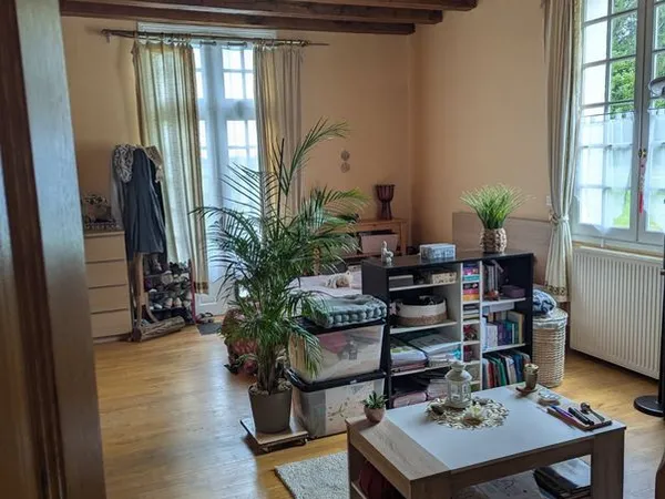 A louer chambre meublée dans grande maison 