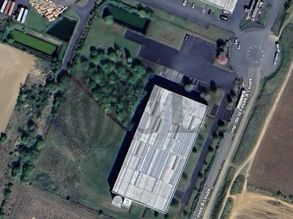 Entrepôt 5449 m² 