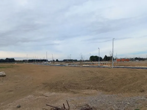 Terrain 384 m² 